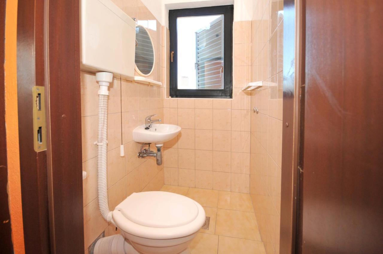 Apartments With A Parking Space Okrug Donji, Ciovo - 13732 Donji Okrug  Exterior foto